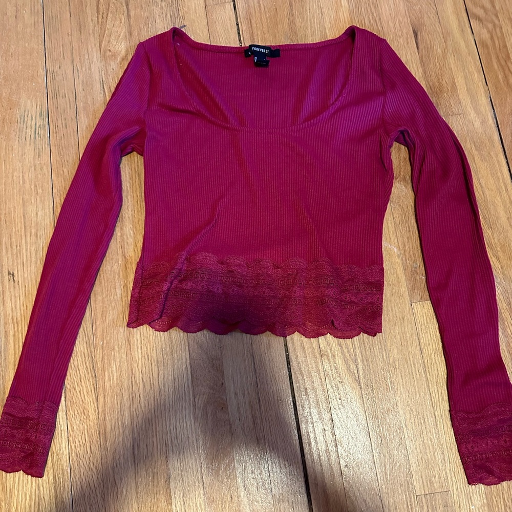 Forever 21 crop long sleeve lace scoop neck